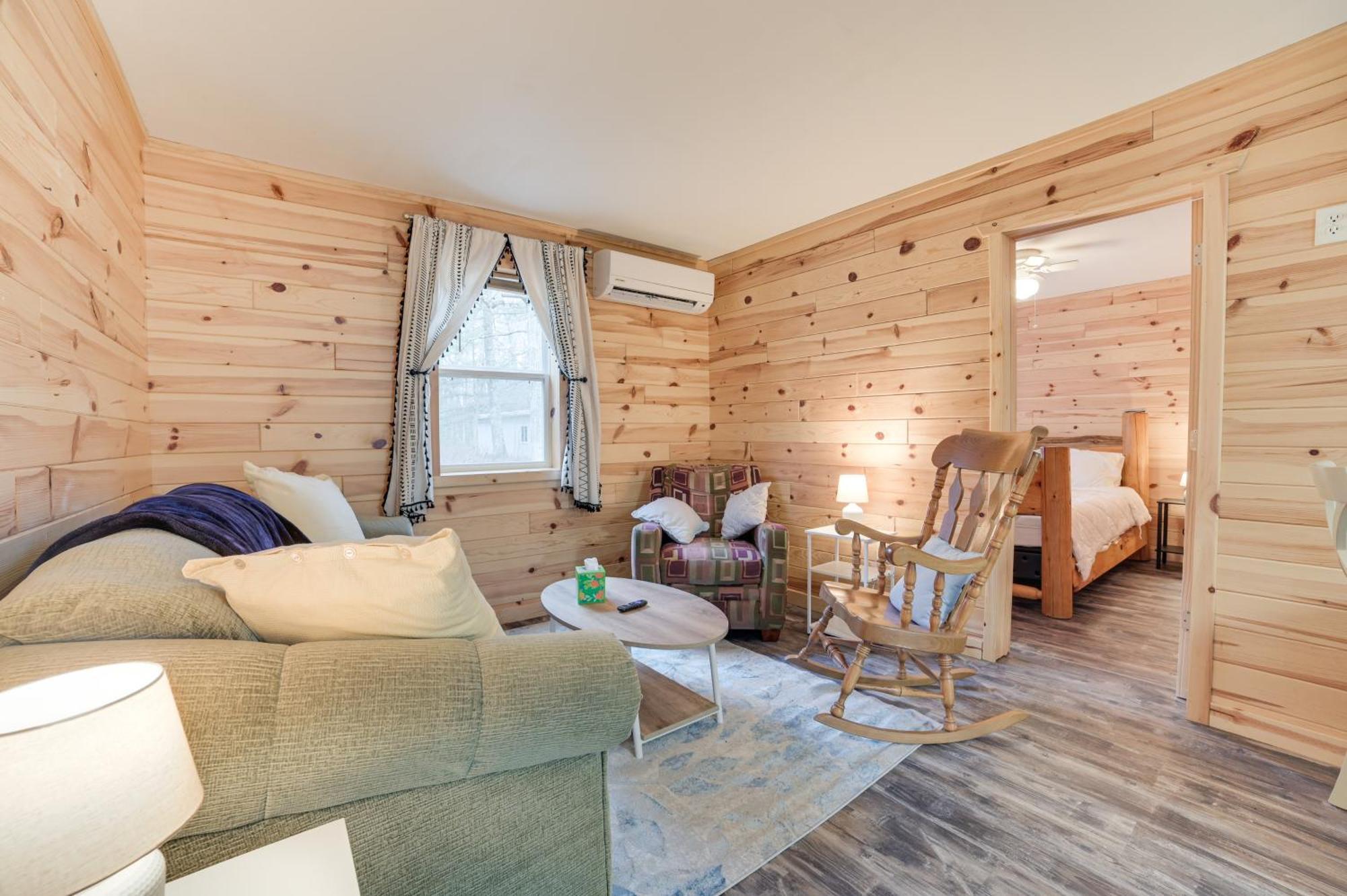 Scenic Evans Hideaway Steps To Lake Huron! Oscoda Екстериор снимка